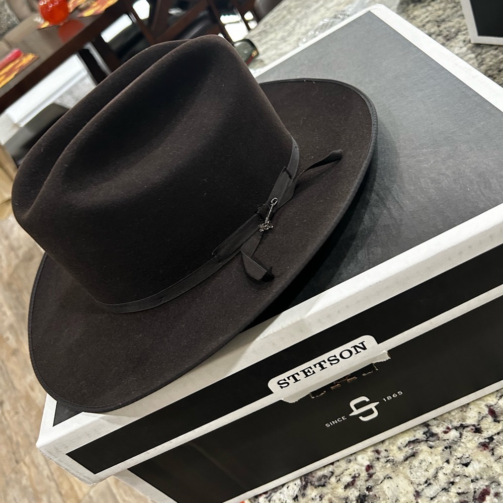 STETSON Cowboy Hat - Chocolate (Brown)- size 7 3/8- new - never worn